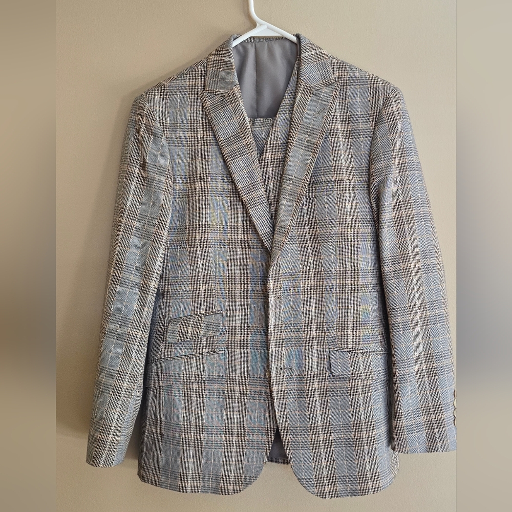 Men's Gray Plaid 3 Pc Suit